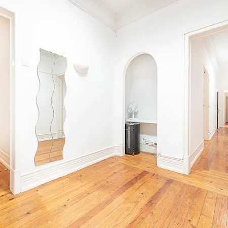 Houze Bright Near Marques De Pombal Apartamento *