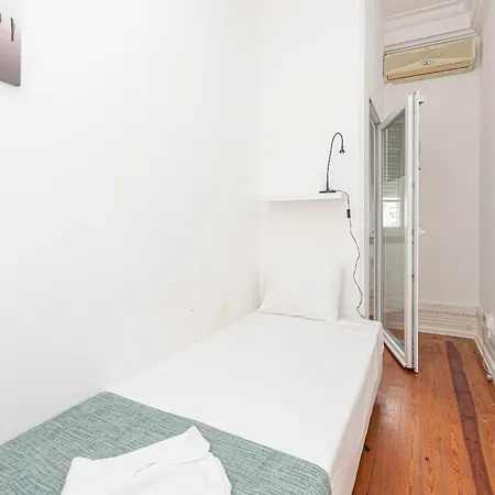 Houze Bright Near Marques De Pombal شقة